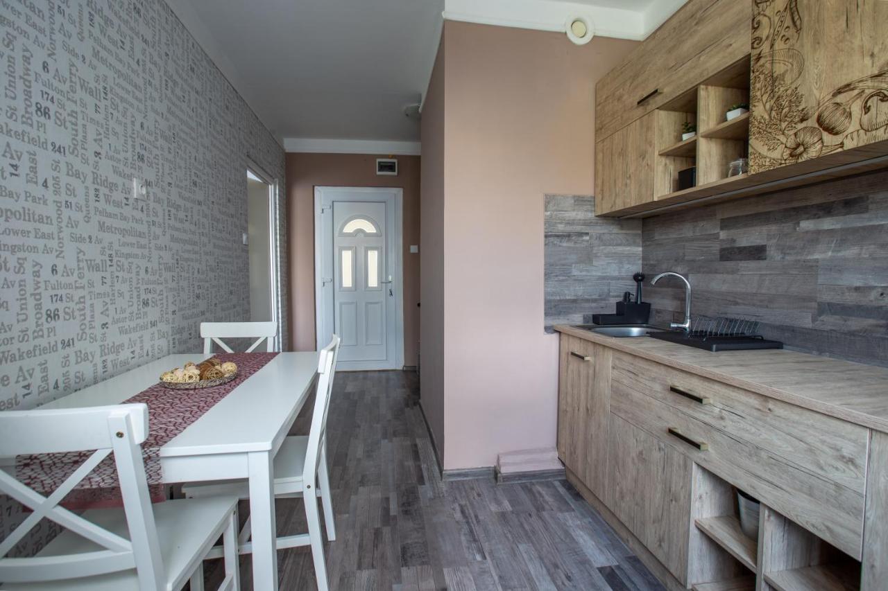 Center Home Apartman Orosháza Exterior photo