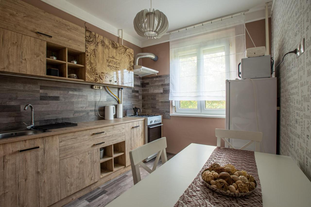 Center Home Apartman Orosháza Exterior photo